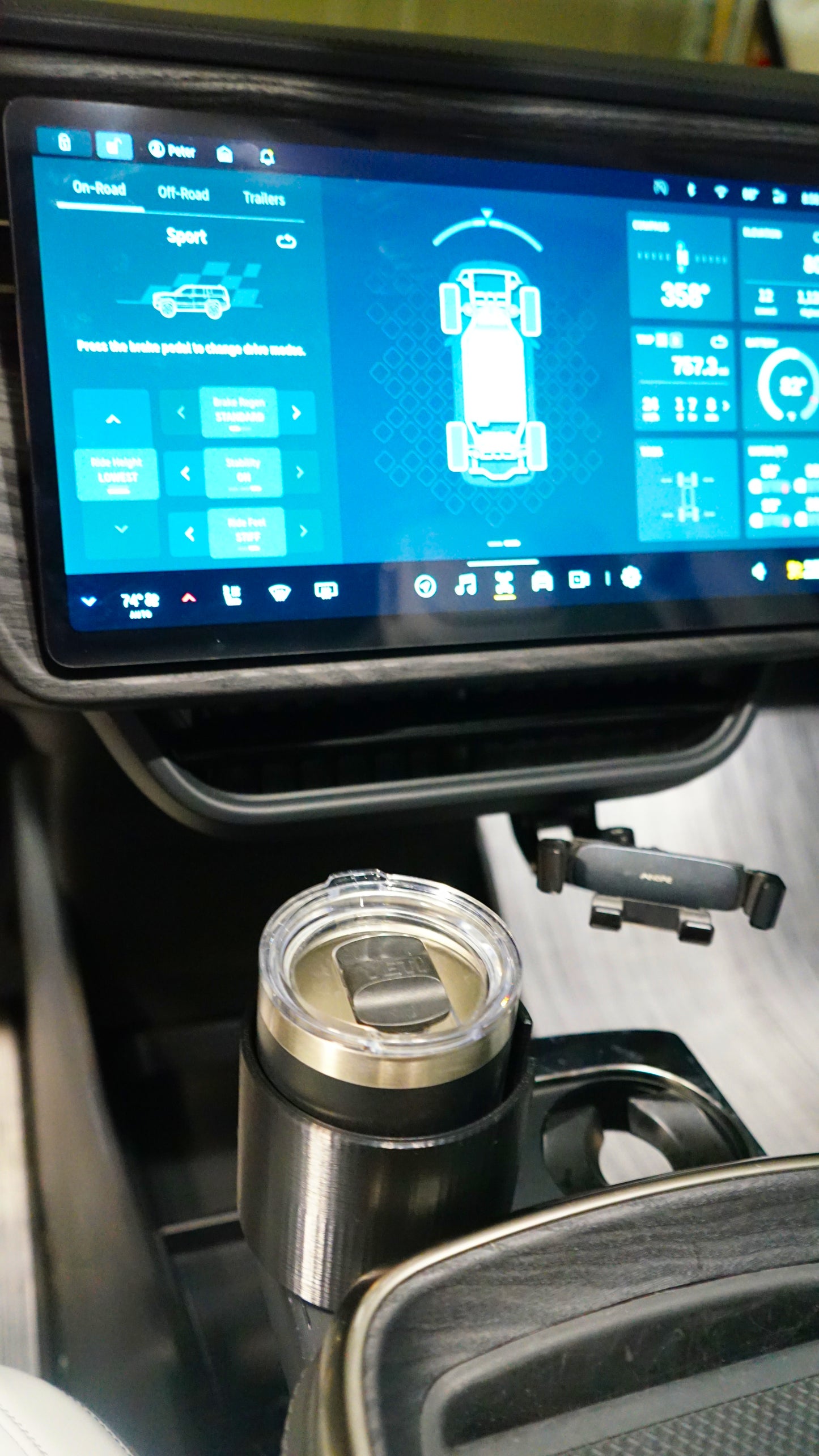 Rivian R1S and R1T Cupholder / Mugholder