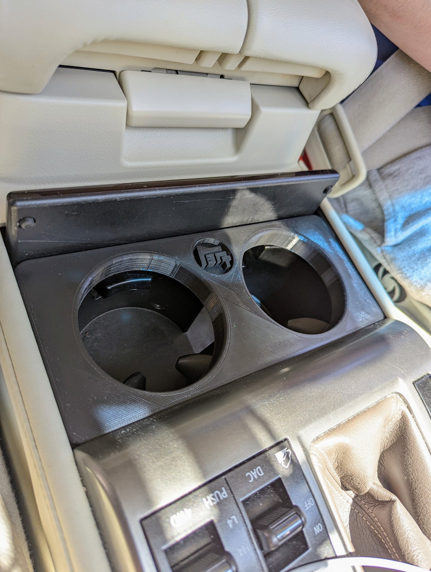 Lexus GX460 Cup Holder Insert - TEQ